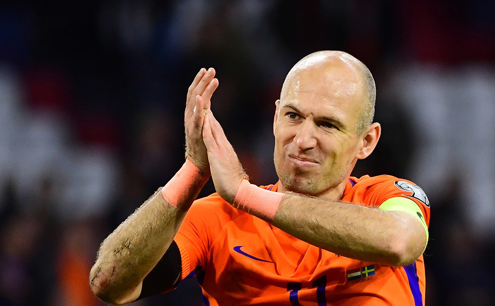 33 gadus vecais Robens paziņo par aiziešanu no Nīderlandes futbola izlases