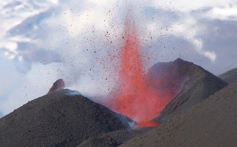 Islande sagatavojusi evakuācijas plānus valsts lielākā vulkāna izvirduma gadījumam