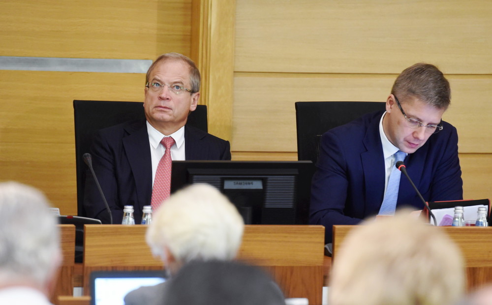 Pēc divas diena ilgām diskusijām Rīgas domnieki tomēr netiek līdz balsošanai par budžetu