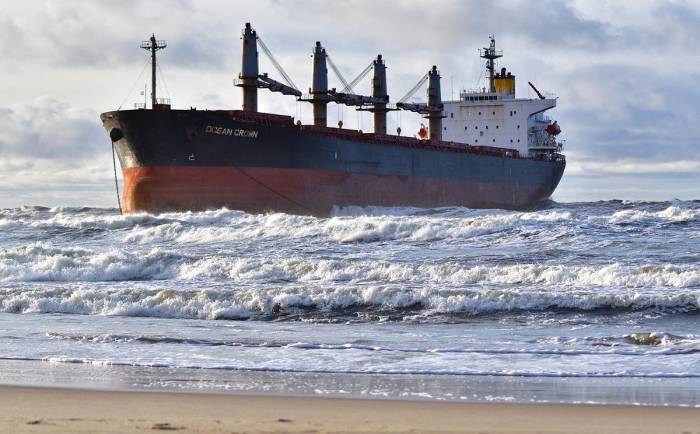 Valsts vides dienests noliedz piesārņojuma draudus pēc kuģa uzskriešanas uz sēkļa pie Klaipēdas