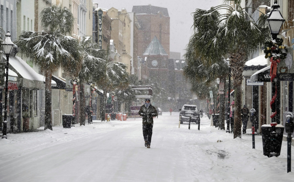 Daba pamatīgi pārsteidz Floridu: 28 gadu laikā tur pirmo reizi uzsnidzis sniegs
