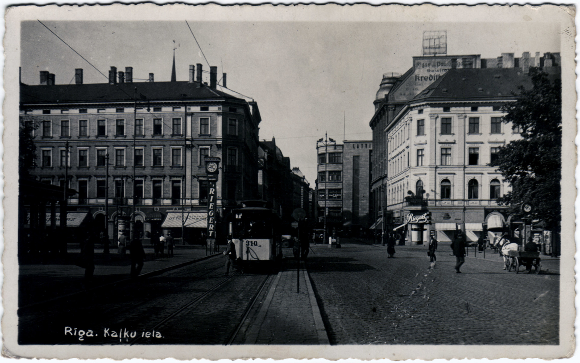 Основание города риги. Рига в 30-е годы. Рига 1930 год. Рига Калку улица 20 века. Рига бульвар Бривибас.
