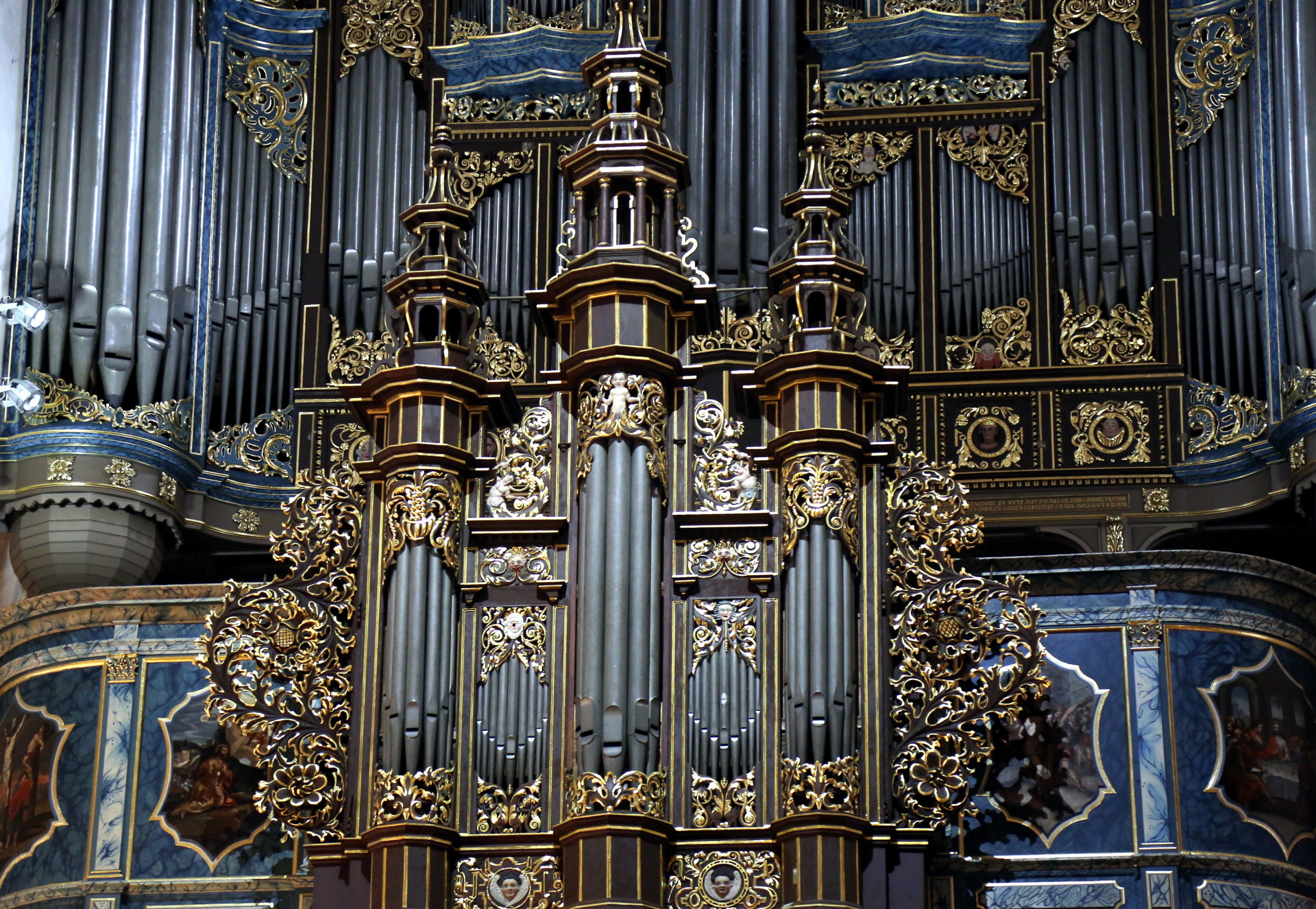 орган в домском соборе