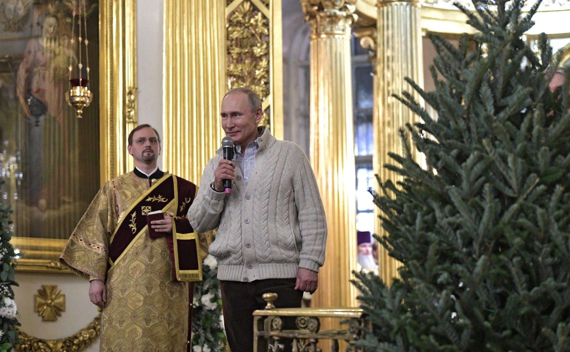 путин в храме на рождество