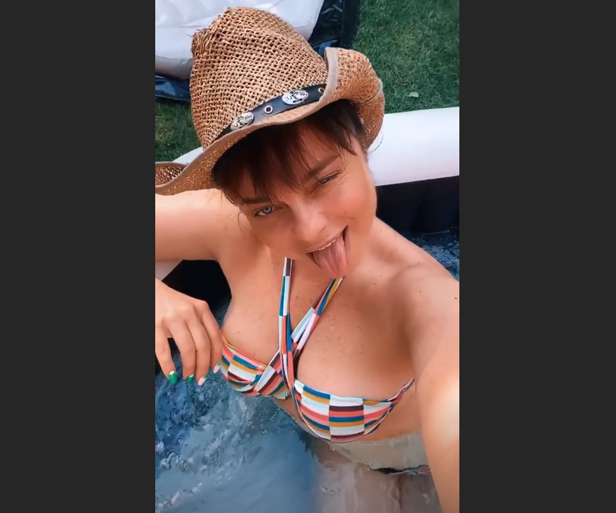 Наталья королева фото в купальнике в молодости