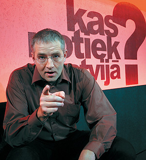 Jānis Domburs pametis kārtējo „pērli” pārdomām – tiešām esam stulbi, vai žurnālists bijis tikai „negarastāvoklī”?
