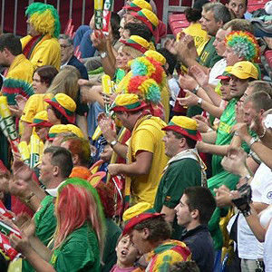 Šovakar visas pasaules lietuvieši vienojas savas himnas dziedāšanā