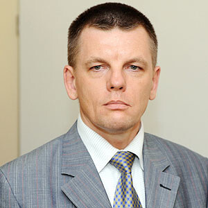 Finanšu ministrs Einars Repše teic, ka VIDā jāstrādā cilvēkiem ar nevainojamu reputāciju.