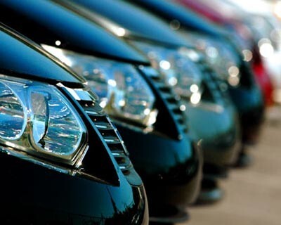 2009.gada augustā Latvijā reģistrētas 248 jaunas automašīnas, salīdzinot ar 1450 automašīnām pagājušā gada attiecīgajā mēnesī.