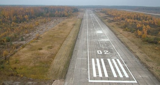 Pēc pāris gadiem pamestais Daugavpils lidlauks varētu pārvērsties par nozīmīgu kravu pārvadājumu centru. Lai reanimētu Latgales aviosatiksmi, investori pat sastājušies rindā.