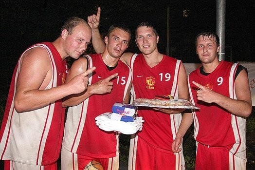 „Ghetto basket” 23.jūlija turnīra vecākajā grupā uzvarēja „Lattelecom” basketbolisti