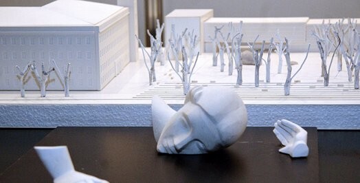 Okupācijas muzeja rekonstrukciju un upuru piemiņas memoriālu iecerēts īstenot, par pamatu ņemot pazīstamā latviešu arhitekta, jaunās Nacionālās bibliotēkas autora Gunāra Birkerta arhitektonisko ideju.