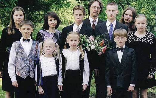 Beitiku bērni stāsta, ka Indra un Egons vienmēr bijuši labi vecāki. „Viņi panāca to, ka paši sapratām: dzīvē mums viss būs jāizcīna saviem spēkiem,” uzskata bērni.