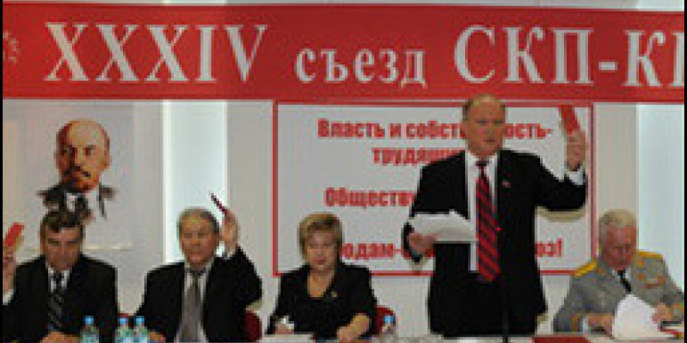 PSKP 36. kongress politbirojā ievēl arī Latvijas komunistus