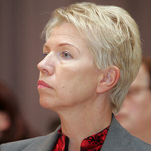 Izglītības un zinātnes ministre Tatjana Koķe savās atbildēs par kristīgo mācību valsts skolās ir politiski veikli izlaipojusi — būtībā pateikts nav nekas.