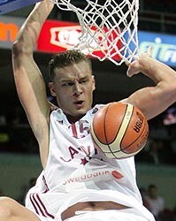 Andris Biedriņš (Goldensteitas “Warriors”).