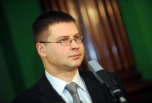 Paraksts: Premjers: 2009.bija krīzes gads, kad bija jānovērš valsts bankrots