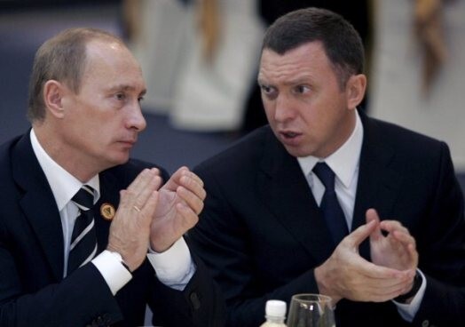 Krievijas premjerministrs Vladimirs Putins (no kreisās) un oligarhs Oļegs Deripaska