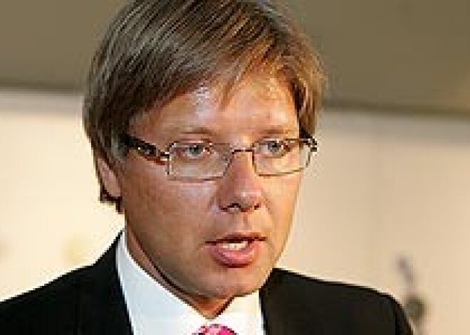 Ušakovs skolēnu dziesmu un deju svētkiem papildus plāno piešķirt Ls 100 000