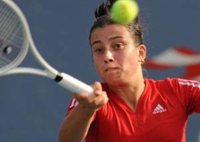 Anastasija Sevastova piekāpjas pasaules devītajai raketei Radvanskai