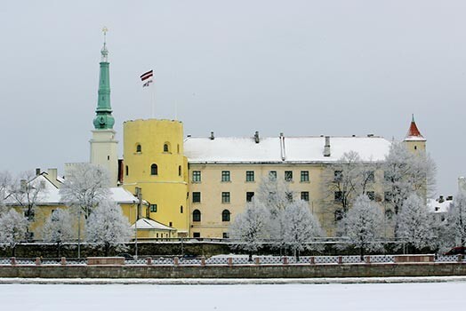 Rīgas pils 4.stāvā daļēji iebrukuši griesti.