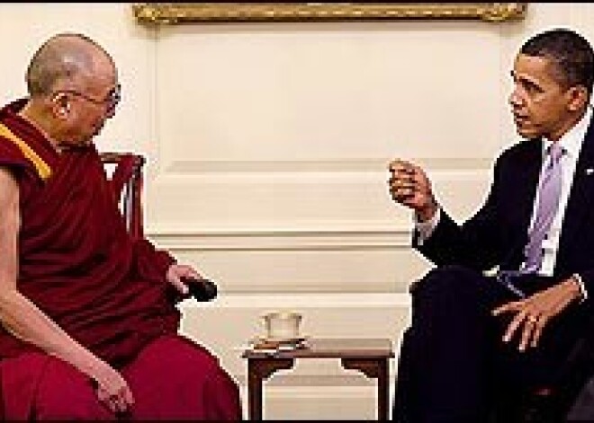 Populārākie līderi pasaulē ir Obama un Dalailama