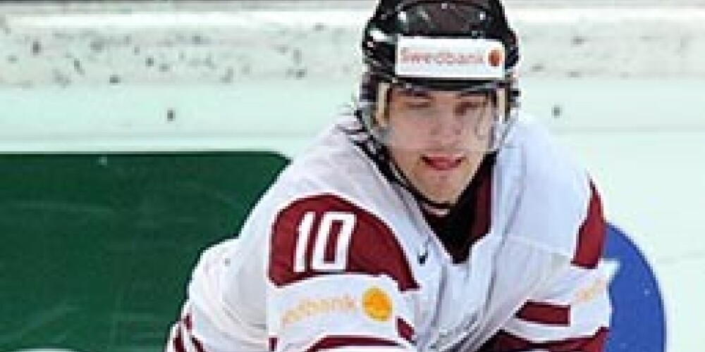 Latvijas hokejisti uzvar Baltkrieviju pēdējā mājas pārbaudes spēlē pirms pasaules čempionāta