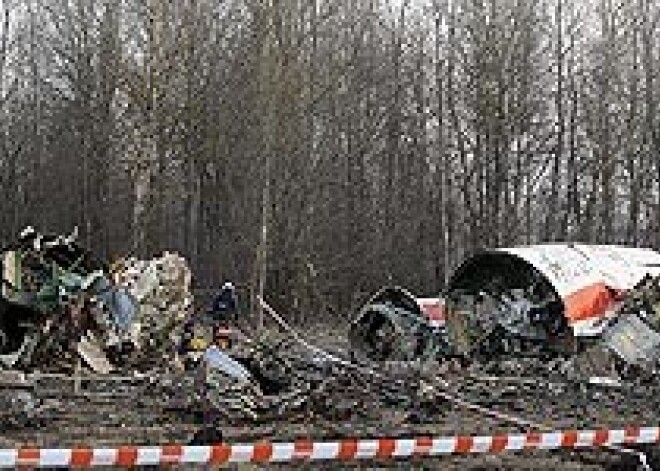 Krievija apstiprina, ka Kačiņska lidmašīnas kabīnē atradās nepiederoši cilvēki