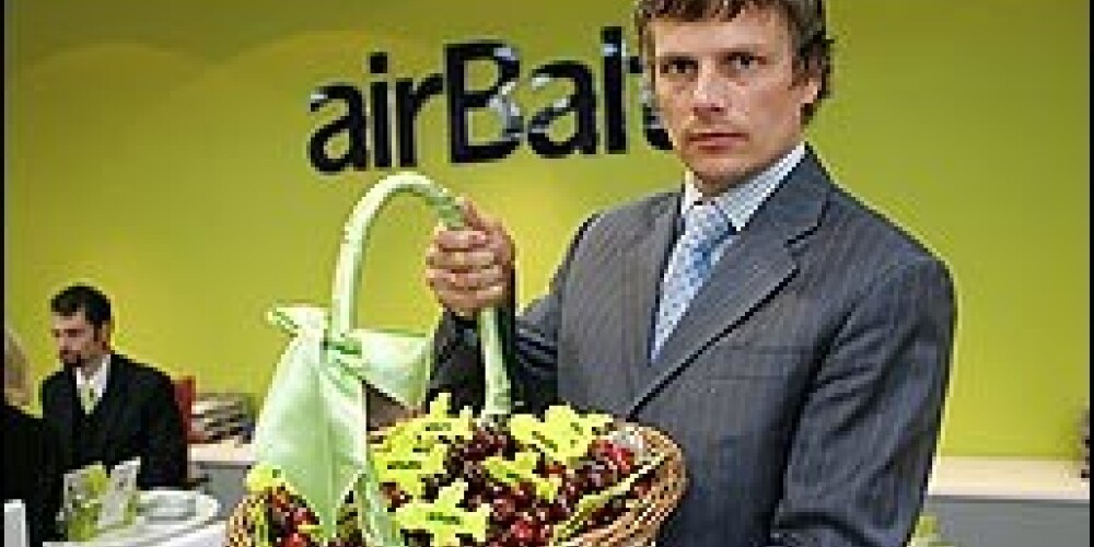 Augstākā tiesa atsakās no "airBaltic" atsūtītā groza ar ķiršiem