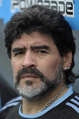 Kolorītais Djego Maradona būs gatavs uz neiedomājamām lietām, ja Argentīna uzvarēs Pasaules kausā futbolā.