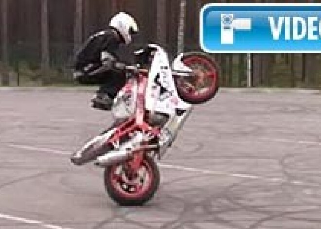 Krievijas "streetbike freestyle" čempionātā atkal uzvar latvieši - video