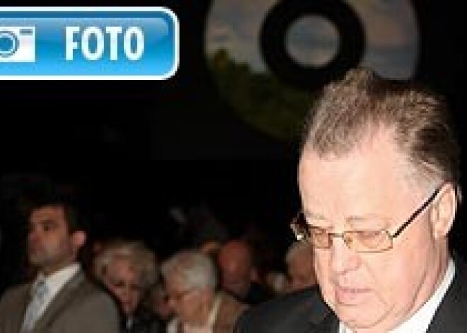 Andra Šķēles un Aināra Šlesera apvienību vadīs Guntis Ulmanis