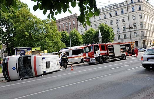 Smaga avārija K. Valdemāra ielā, pieci cietušie.