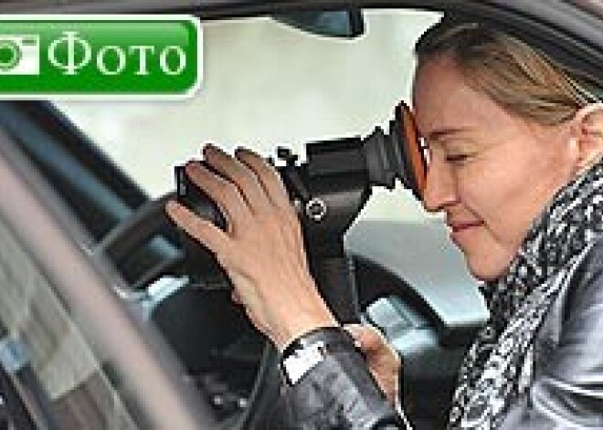 Мадонна снимает в Париже