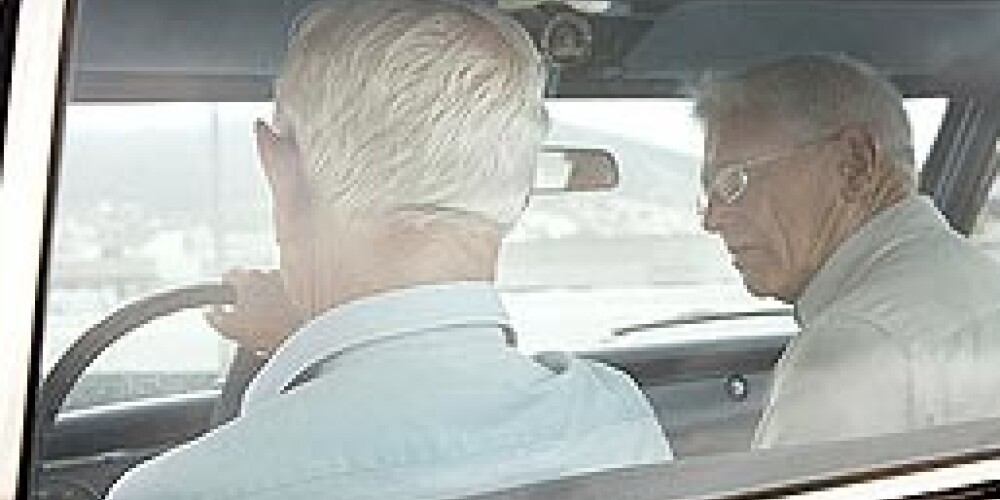 Pensionārs brauc bez autovadītāja tiesībām 51 gadu
