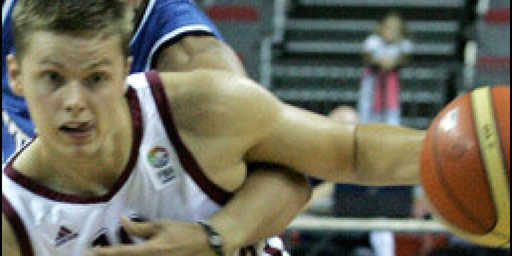 Latvijas vīriešu basketbola izlasei otrā uzvara Eiropas čempionāta kvalifikācijas turnīrā
