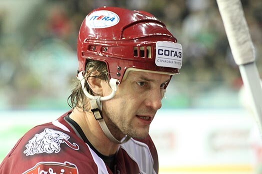 Pastāv reāla iespēja, ka „Dinamo” kapteinis Sandis Ozoliņš pārbaudes spēlē pret NHL klubu „Coyotes” nespēlēs, jo būs devies uz ASV.