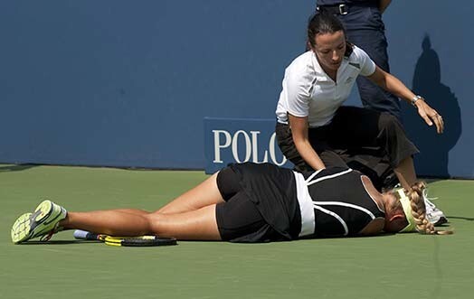 Viktorija Azarenka zaudējusi samaņu.