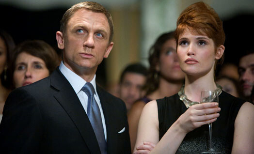 Daniels Kreigs un Džemma Artertone filmā "Quantum of Solace".