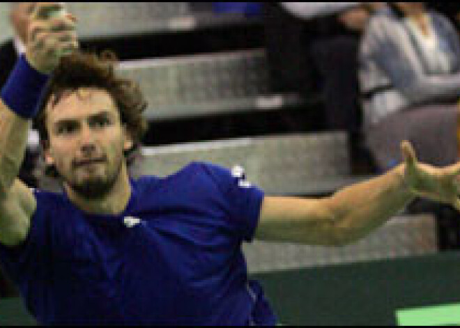 Gulbis uzvar Pžisežniju, viss noskaidrosies piektajā spēlē