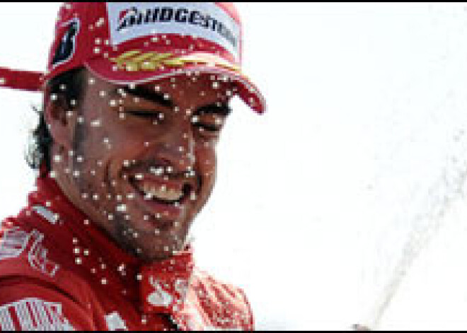 Fernando Alonso ātrākais Singapūras „Grand Prix”