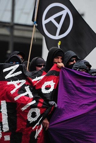 Vācijas apvienošanās gadadienas svinību oponentu protestu demonstrācijas