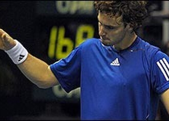 Gulbis Tokijas turnīra pirmajā kārtā zaudē 432. raketei