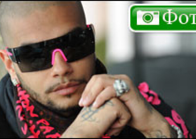 Тимати носит лубутены