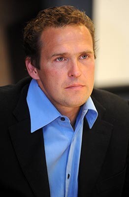 Leģendārais Latvijas izlases hokeja vārtsargs Artūrs Irbe ir sašutis par situācija Latvijas hokejā un Rīgas „Dinamo” projekta patiesajiem mērķiem.