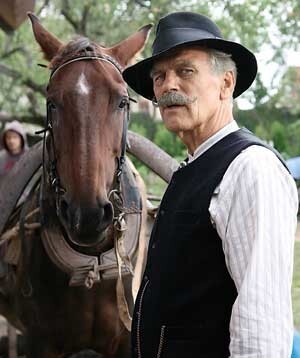 Lepnais, vella pilnais gruntīgais saimnieks Rūdolfs Rūdups, šķiet, Ancānam nemaz nebija jāspēlē – tikvien kā jāapvelk Rūdupa kārta. Tas ir apliecinājums aktiera meistarībai.