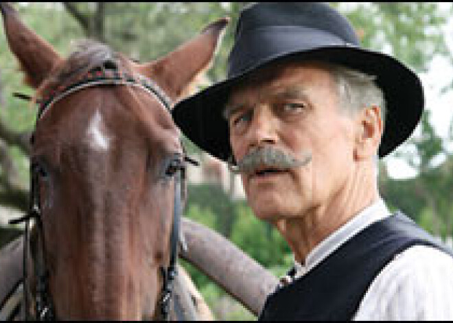 Romualds Ancāns, kāds dzīvē, tāds filmā