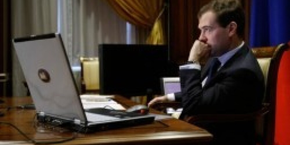 Всероссийский онлайн-прием Медведева вызвал ажиотаж