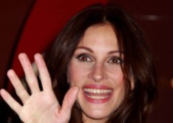 Джулия Робертс — собака-улыбака