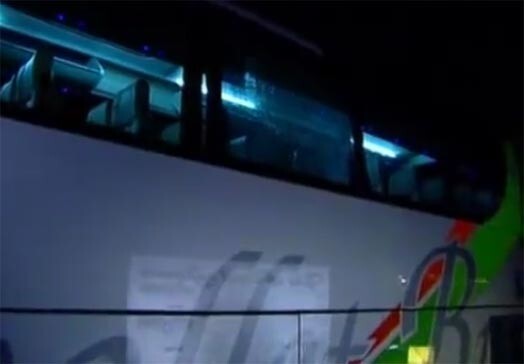 Madrides „Real” autobuss īpaši cietis nav, tam ir apskādēti vien daži stikli.